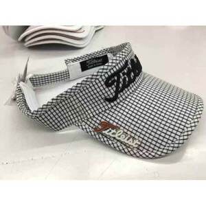 mu golf nua dau titleist ch19 4